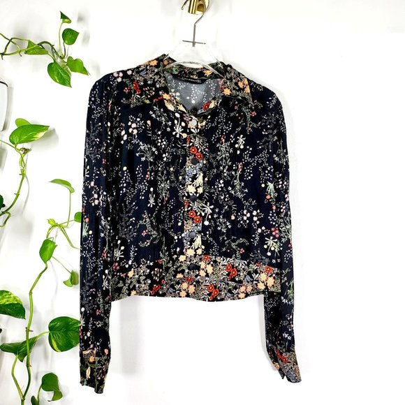 Zara Tops - ZARA x WOMAN Black Floral Crop Top M Long Sleeve Button Down Bloggers Fave